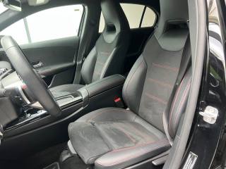 MERCEDES-BENZ A 180 usata, con Touch screen