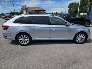 SKODA Superb usata, con Autoradio