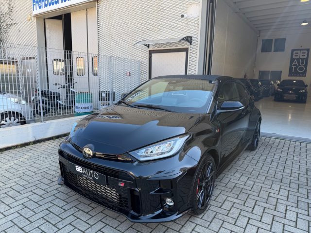 TOYOTA Yaris usata, con Airbag