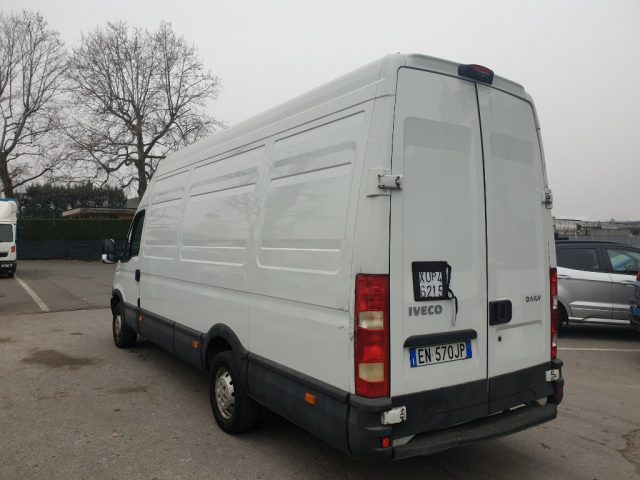 IVECO Daily usata, con Autoradio