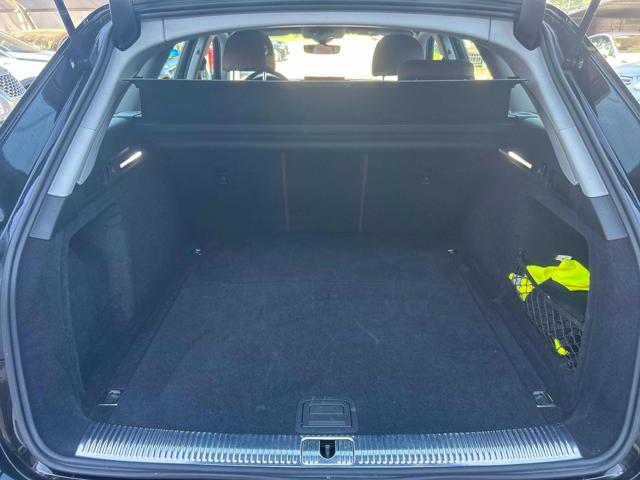 AUDI A4 usata, con Autoradio digitale