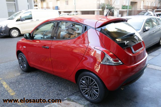 LANCIA Ypsilon usata, con Autoradio digitale