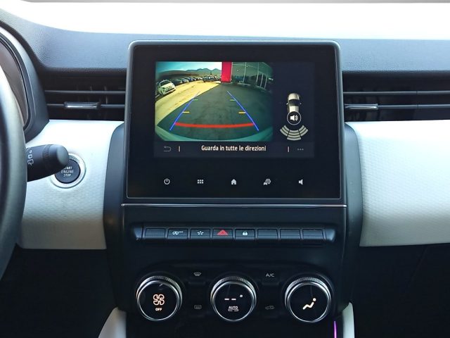 RENAULT Clio usata, con Bluetooth