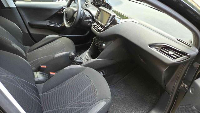 PEUGEOT 208 usata, con Climatizzatore