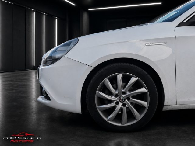 ALFA ROMEO Giulietta usata, con Autoradio