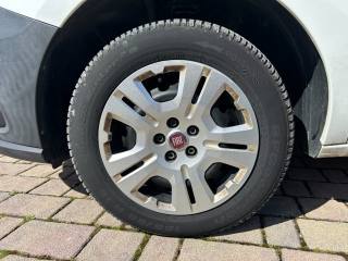 FIAT Doblo usata, con USB