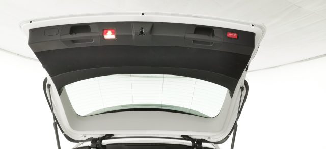MERCEDES-BENZ E 300 usata, con MP3
