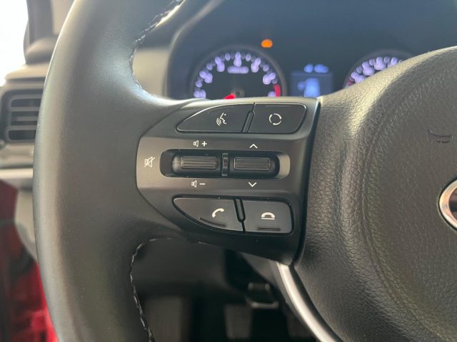 KIA Stonic usata, con Sensori di parcheggio posteriori