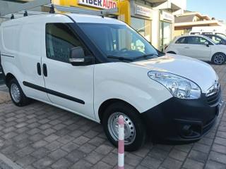 OPEL Combo usata, con Airbag