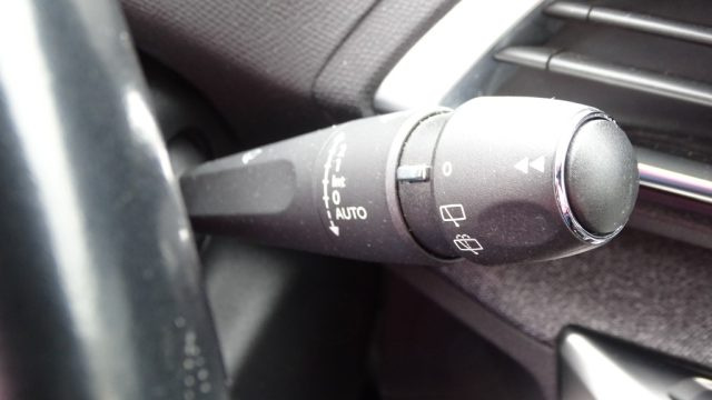 PEUGEOT 5008 usata 98