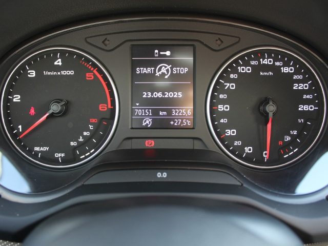 AUDI Q2 usata, con USB