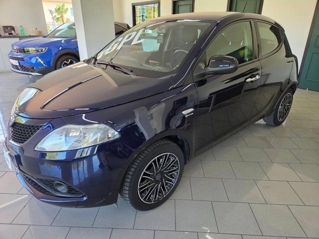 LANCIA Ypsilon usata, con Airbag