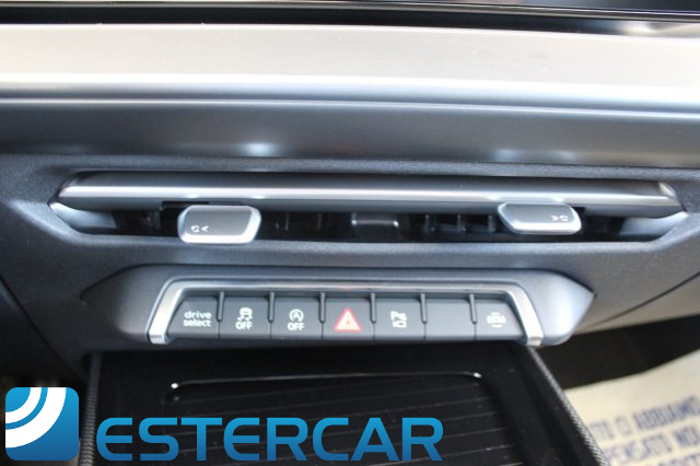 AUDI Q3 usata, con Sedile posteriore sdoppiato
