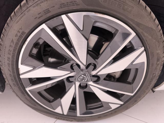 PEUGEOT 308 usata, con Volante multifunzione