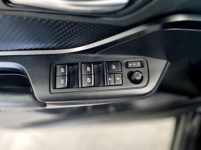 TOYOTA C-HR usata, con Touch screen