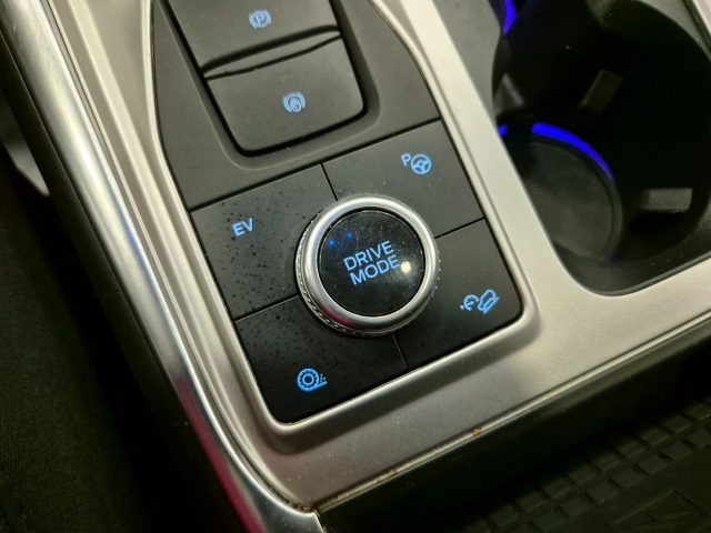 FORD Explorer usata, con Portellone posteriore elettrico