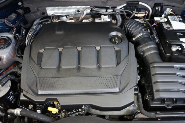 SKODA Karoq usata, con Telecamera per parcheggio assistito