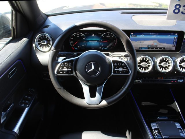 MERCEDES-BENZ GLB 200 usata, con Volante in pelle