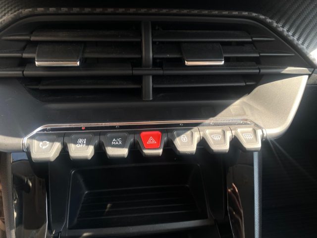 PEUGEOT 208 usata, con Servosterzo