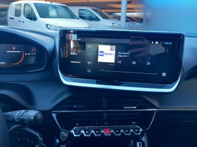 PEUGEOT 2008 usata, con Frenata d