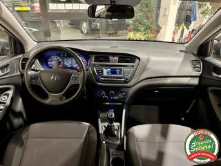 HYUNDAI i20 usata, con Climatizzatore