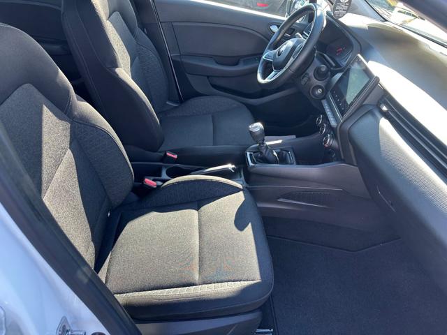 RENAULT Clio usata, con Fari LED