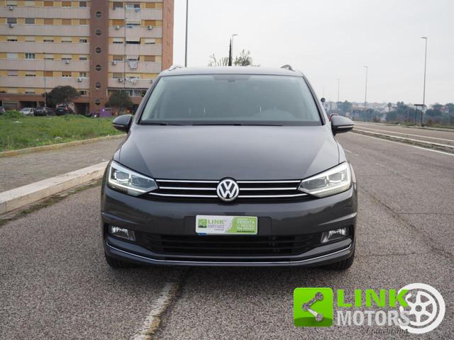 VOLKSWAGEN Touran usata, con Fari LED