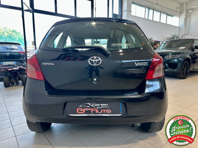 TOYOTA Yaris usata, con Alzacristalli elettrici
