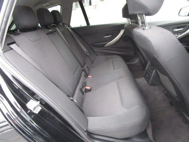 BMW 318 usata, con Controllo automatico clima