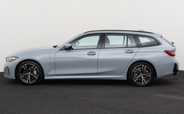 BMW 330 usata, con Touch screen