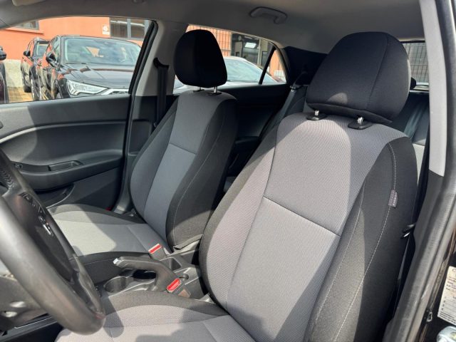 HYUNDAI i20 usata, con USB