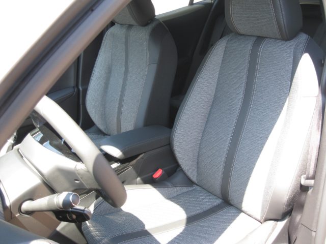 PEUGEOT 2008 usata, con Servosterzo