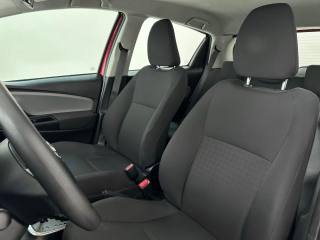 TOYOTA Yaris usata, con USB