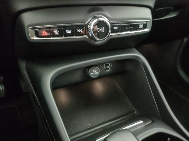 VOLVO XC40 usata, con Touch screen