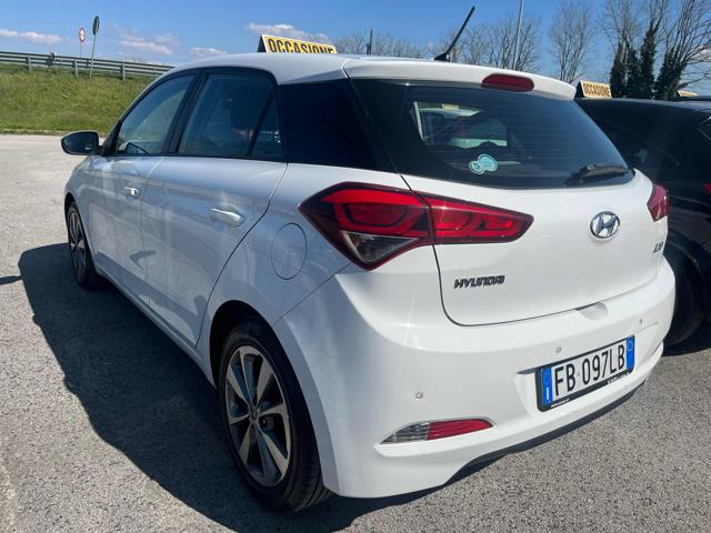HYUNDAI i20 usata, con Airbag Passeggero