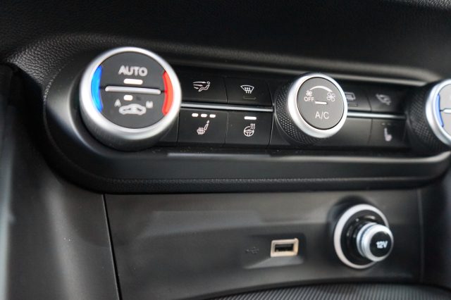 ALFA ROMEO Stelvio usata, con Freno di stazionamento elettrico
