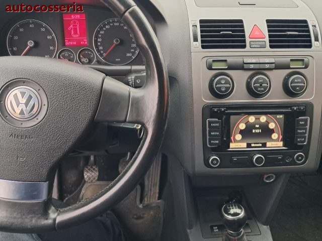 VOLKSWAGEN Touran usata 6