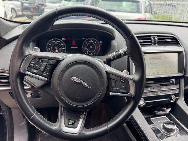 JAGUAR F-Pace usata, con Fendinebbia