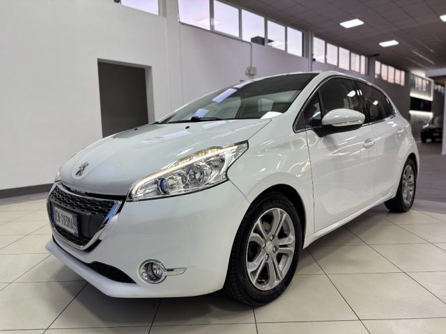 PEUGEOT 208 usata, con Airbag testa