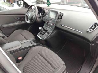 RENAULT Grand Scenic usata, con USB
