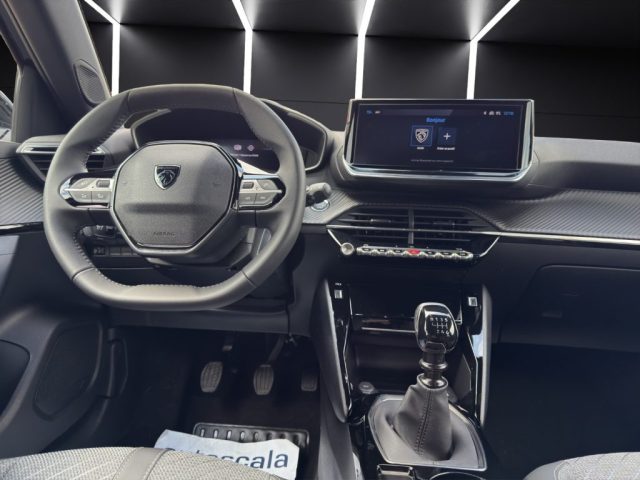 PEUGEOT 2008 usata, con Autoradio digitale