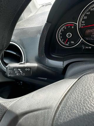 VOLKSWAGEN up! usata 18