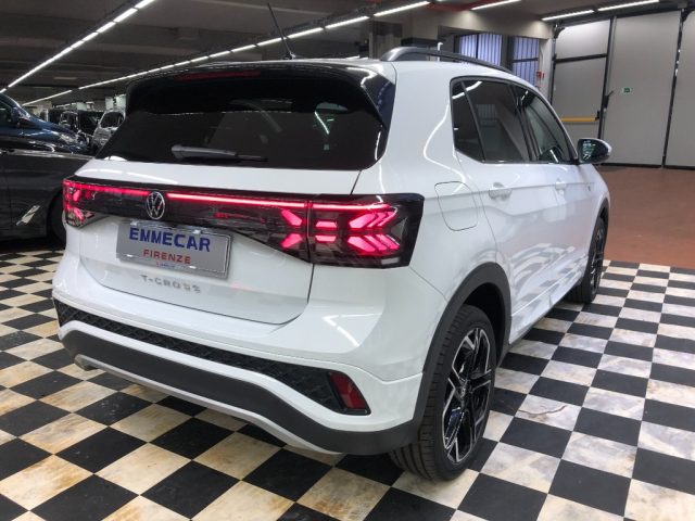 VOLKSWAGEN T-Cross usata, con Autoradio