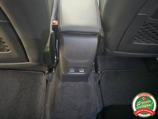 PEUGEOT 2008 usata, con Touch screen