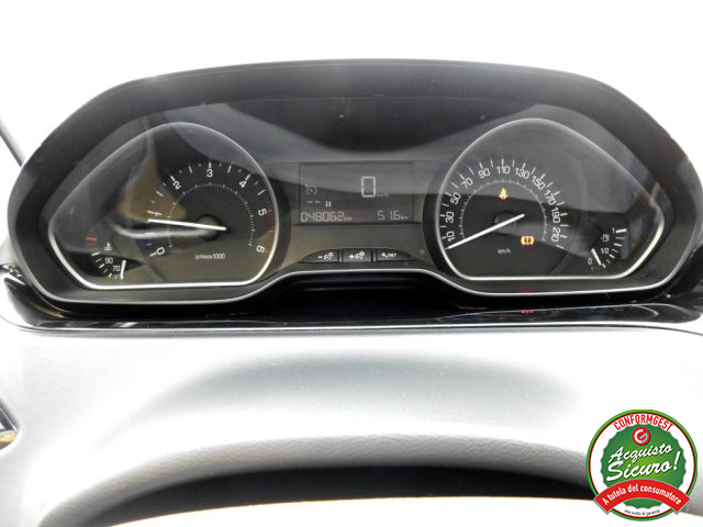PEUGEOT 208 usata, con Volante in pelle