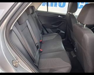 VOLKSWAGEN T-Roc usata, con Autoradio digitale