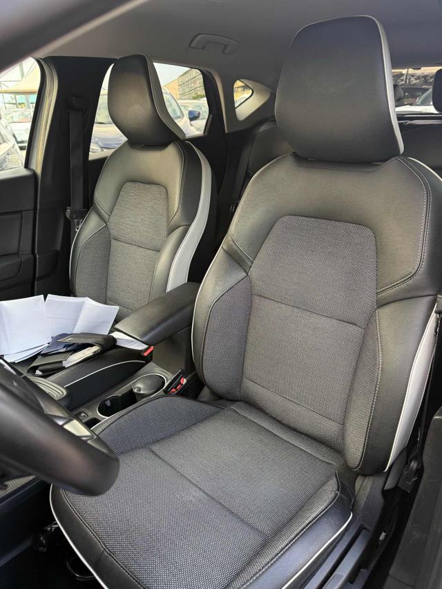 RENAULT Captur usata, con Park Distance Control