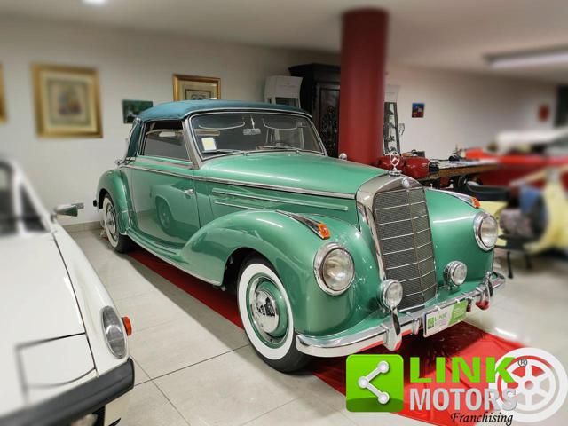 MERCEDES-BENZ 220 usata, con Interni in pelle