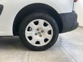 PEUGEOT Partner usata, con Specchietti laterali elettrici