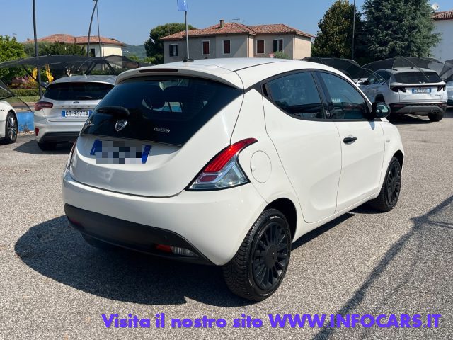 LANCIA Ypsilon usata, con Airbag